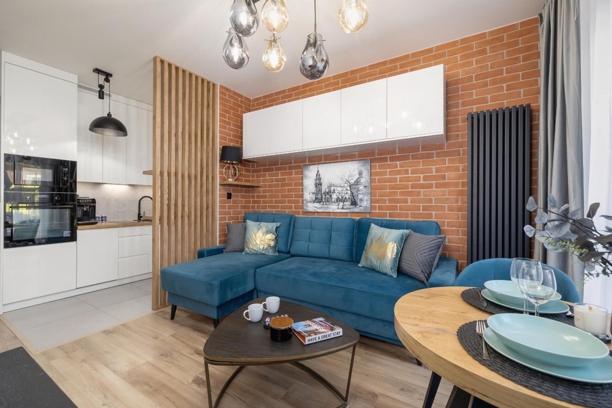 Lux With Parking & Ac Just 1,5 Km From Main Square By Renters Prestige
